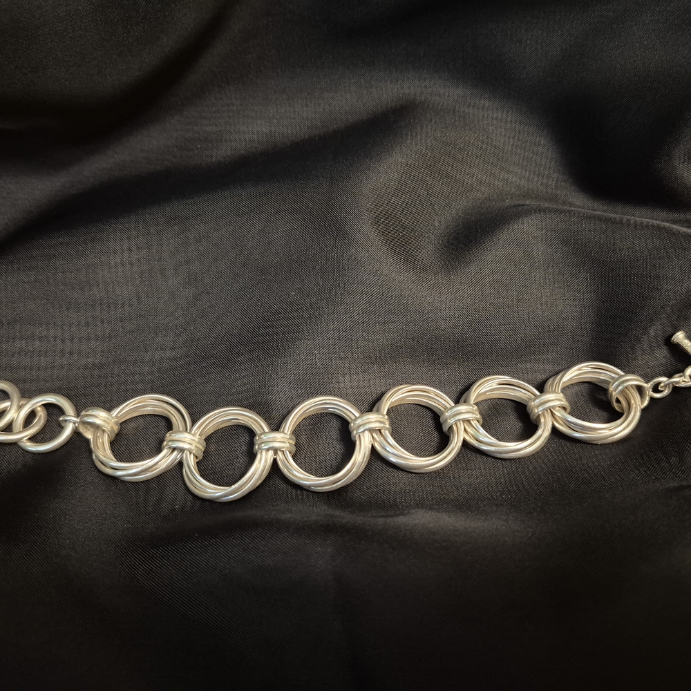 Elegant Silver Chain Bracelet